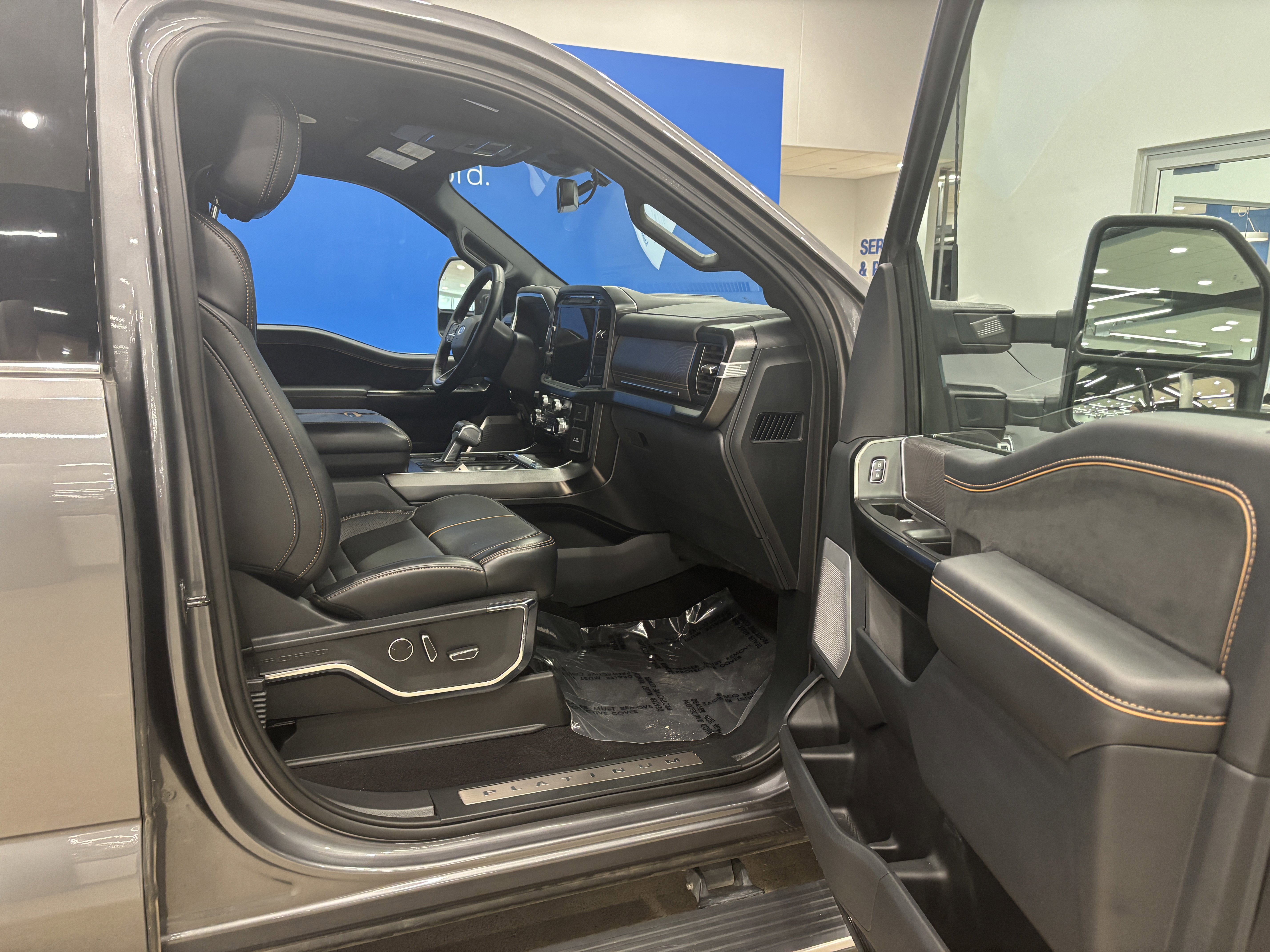 Certified 2023 Ford F150 Platinum w/ Equipment Group 701A High image 16