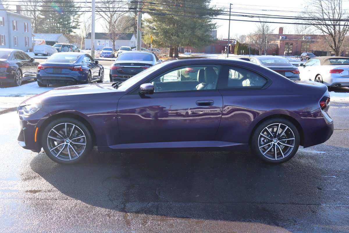 Used 2025 BMW 230i xDrive Coupe w/ Premium Package image 8