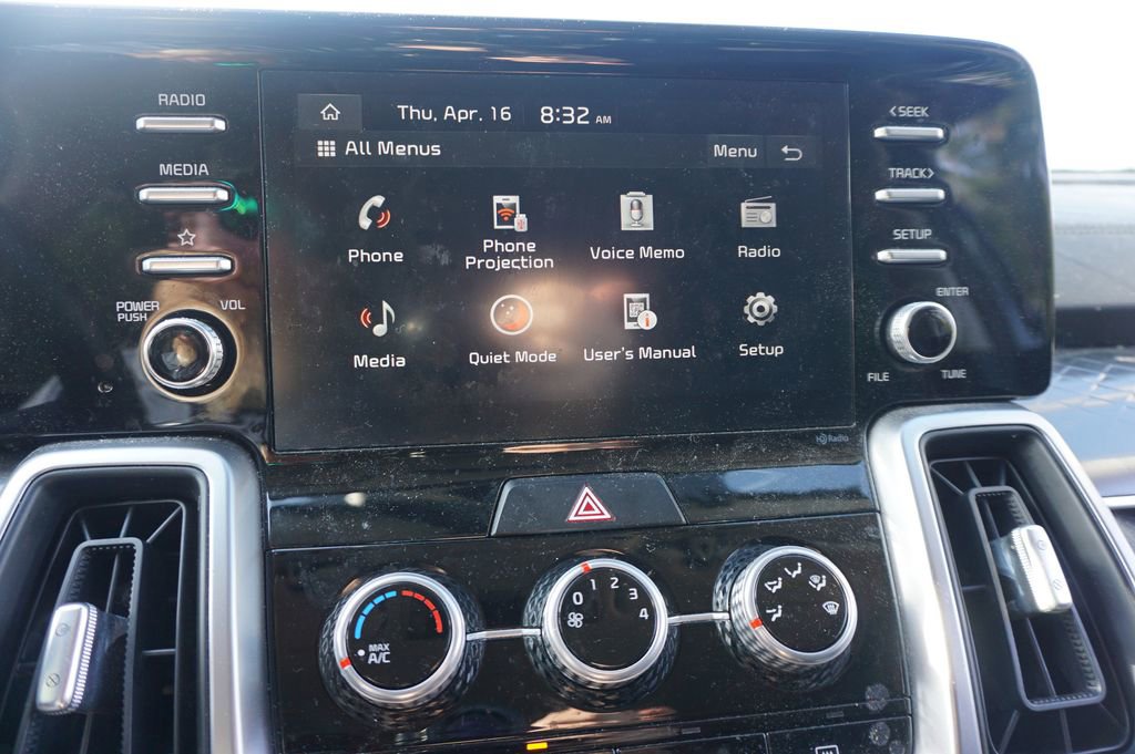 Used 2022 Kia Sorento LX FWD image 9