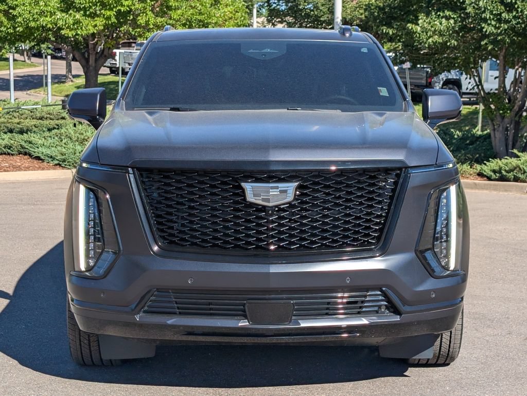 Certified 2026 Cadillac Escalade ESV Platinum Sport w/ LPO, ONYX Package AWD/4WD image 7