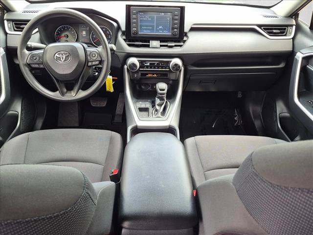 Used 2019 Toyota RAV4 LE FWD image 16