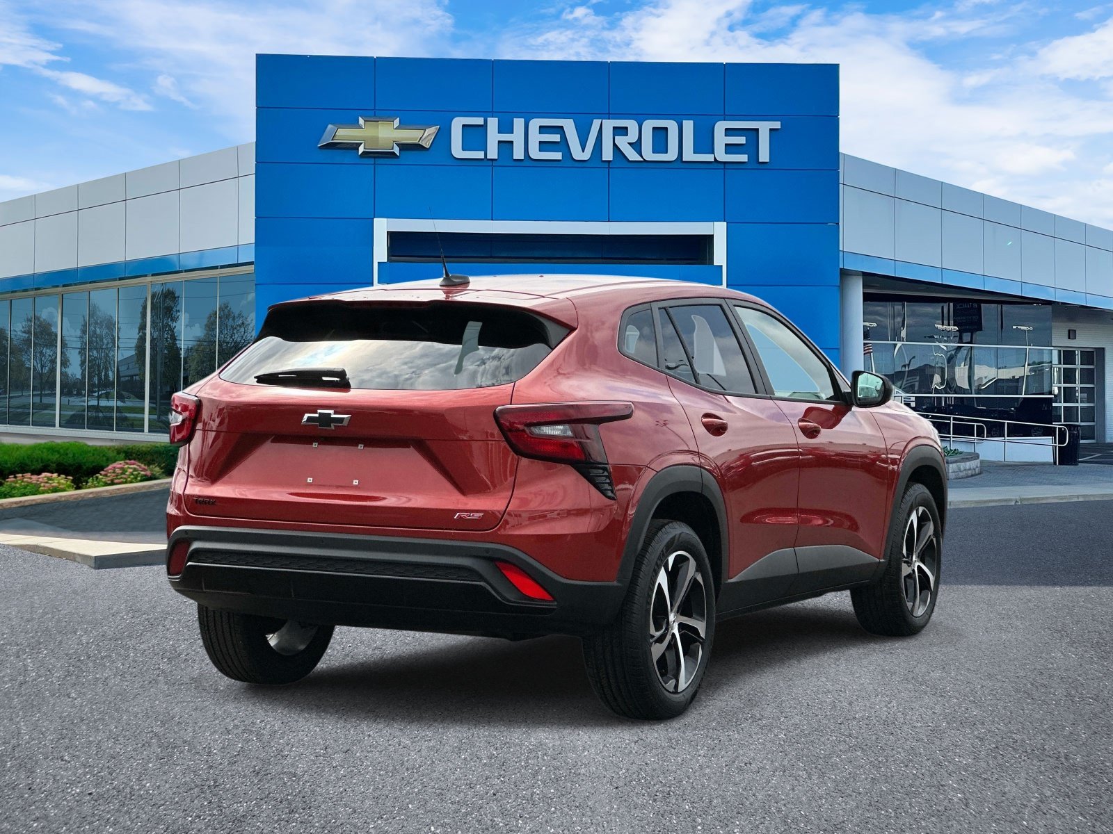 Certified 2024 Chevrolet Trax RS w/ Driver Confidence Package FWD image 4
