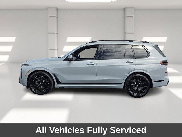 Used 2025 BMW X7 xDrive40i w/ Executive Package image 2