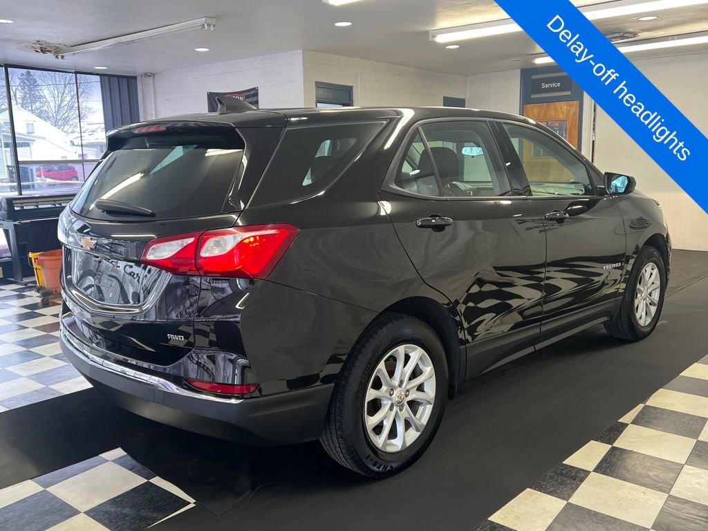 Used 2018 Chevrolet Equinox LS image 12