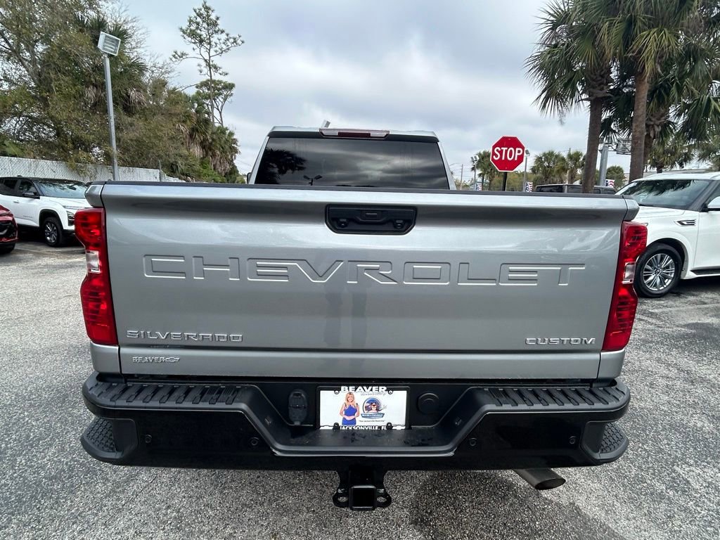 Used 2024 Chevrolet Silverado 2500 Custom w/ Custom Value Package image 6