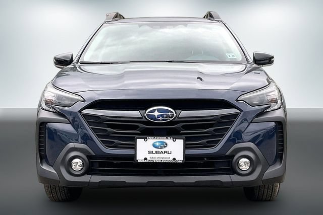 Used 2024 Subaru Outback Premium AWD/4WD image 2