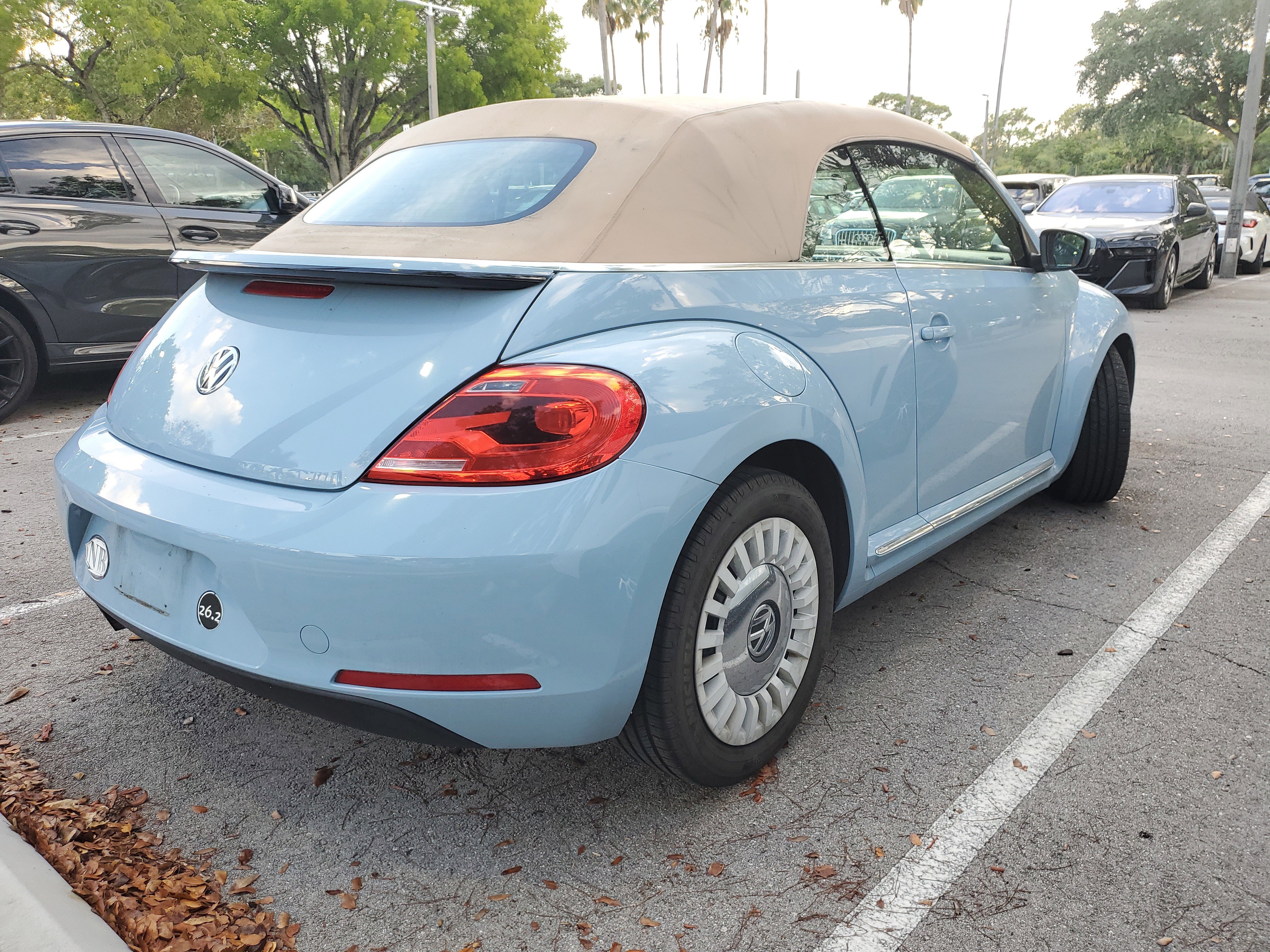 Used 2015 Volkswagen Beetle 1.8T FWD image 7