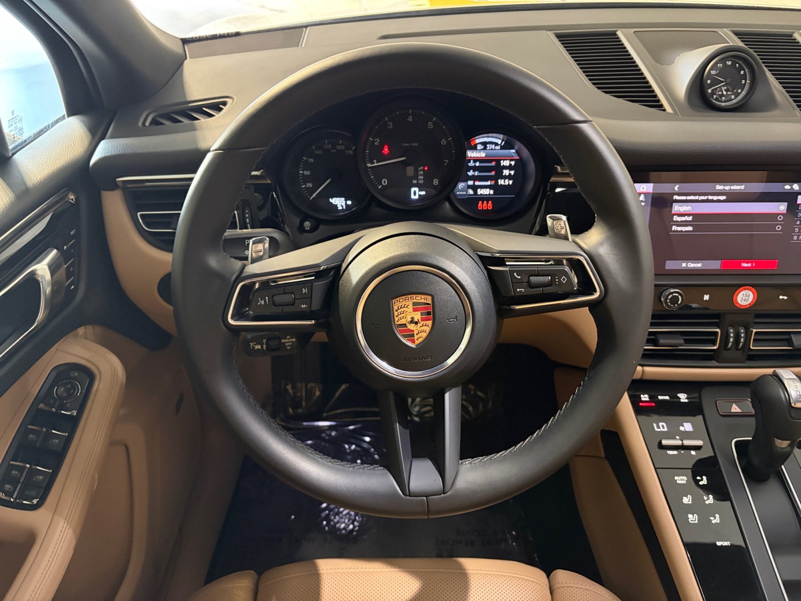 Certified 2026 Porsche Macan AWD/4WD image 36