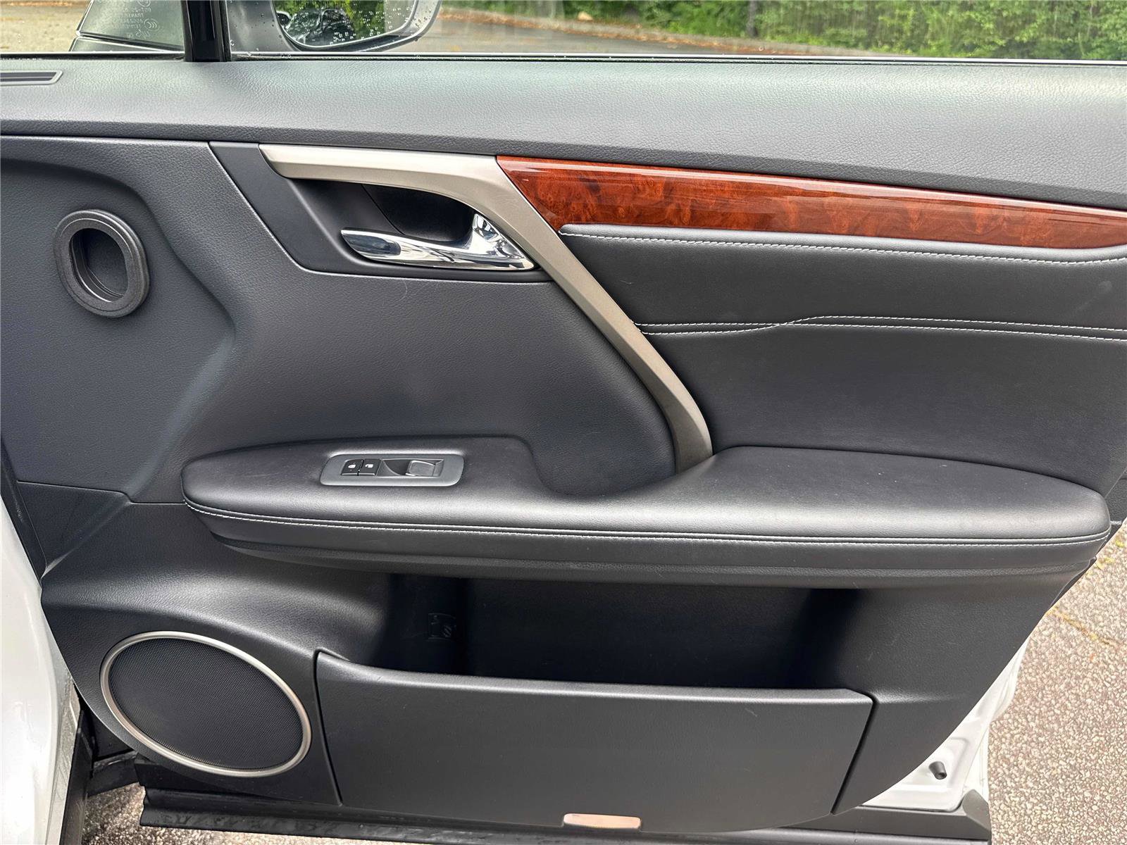 Used 2019 Lexus RX 350L AWD image 26
