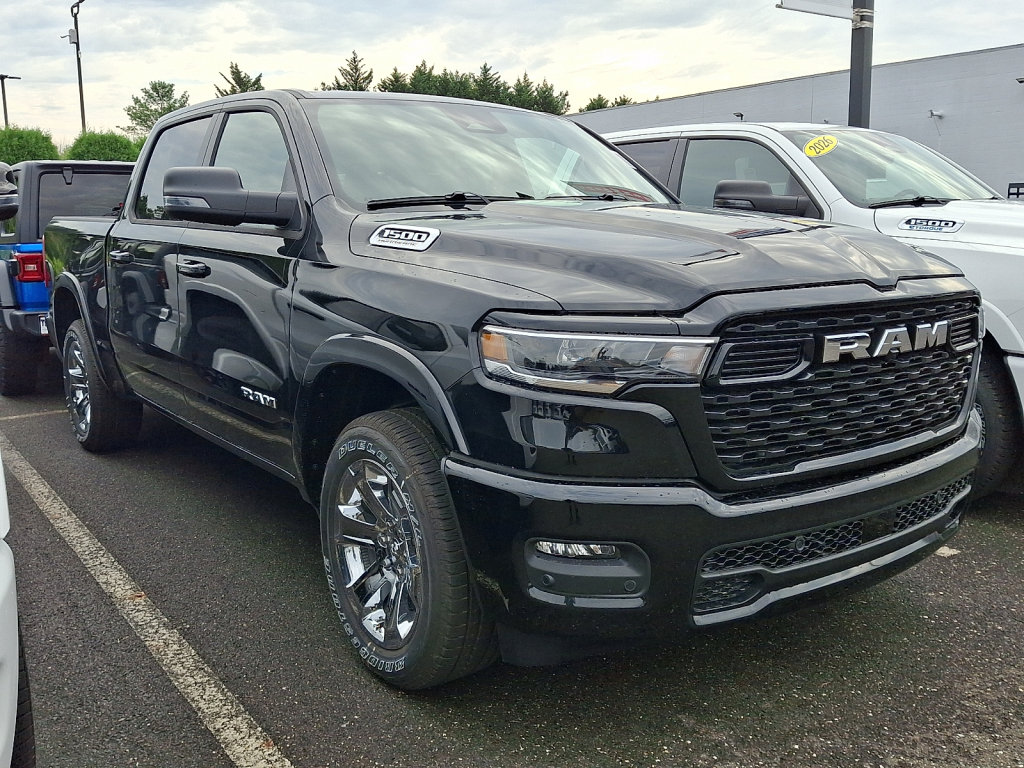 New 2026 RAM 1500 4x4 Crew Cab image 3