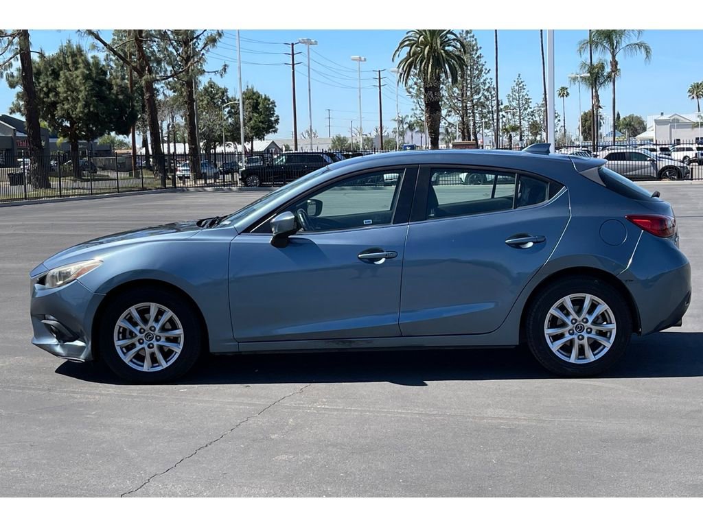 Used 2015 MAZDA MAZDA3 i Grand Touring image 2