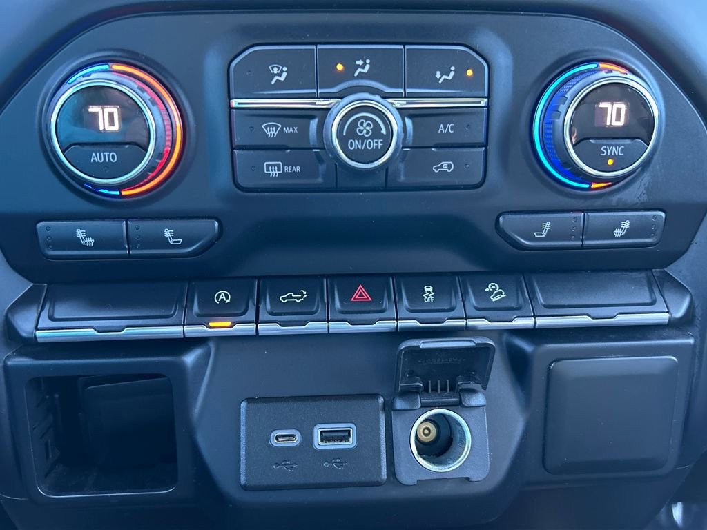 Used 2020 Chevrolet Silverado 1500 LT w/ Texas Edition image 11