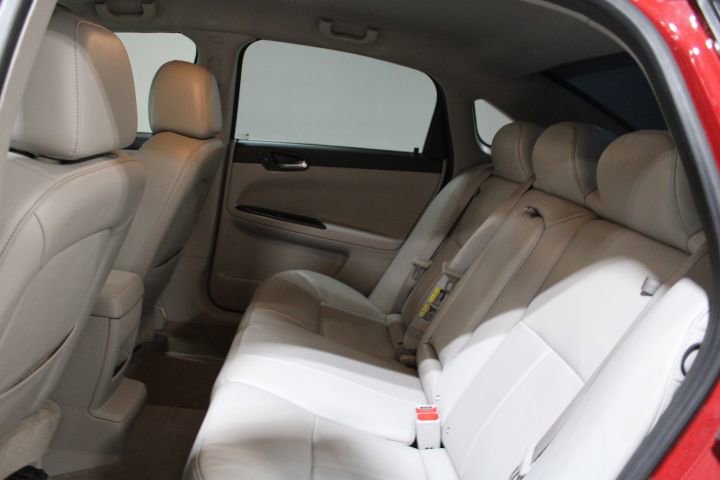 Used 2008 Chevrolet Impala SS w/ Convenience Package image 16