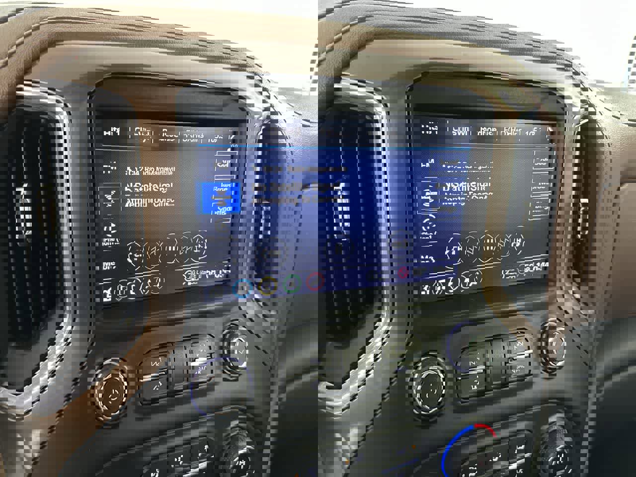 Used 2021 Chevrolet Silverado 2500 High Country w/ Z71 Off-Road Package image 32