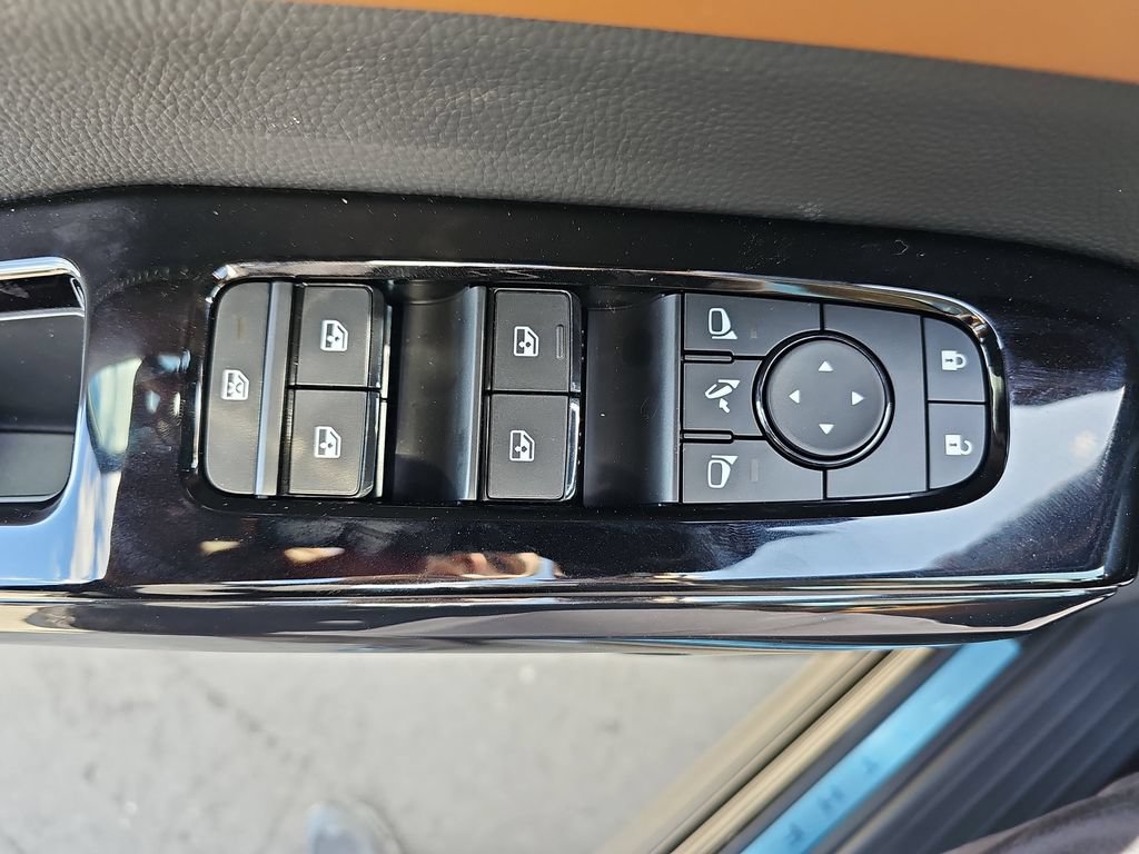 New 2026 Nissan Pathfinder Platinum FWD image 32