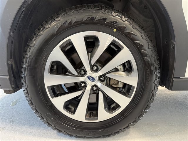 Used 2024 Subaru Outback Premium image 42