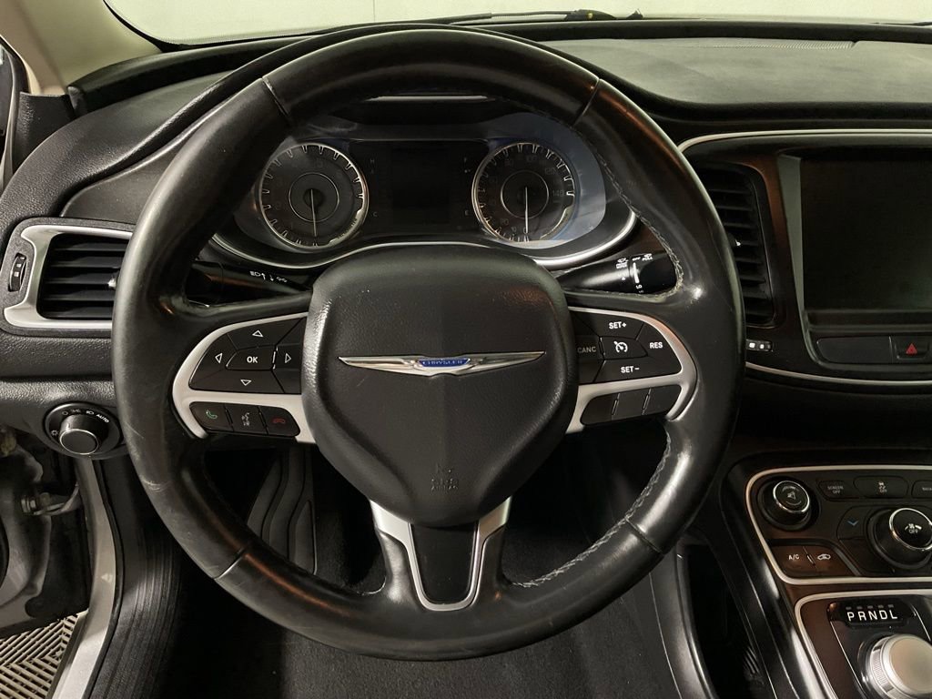 Used 2017 Chrysler 200 Limited Platinum FWD image 25