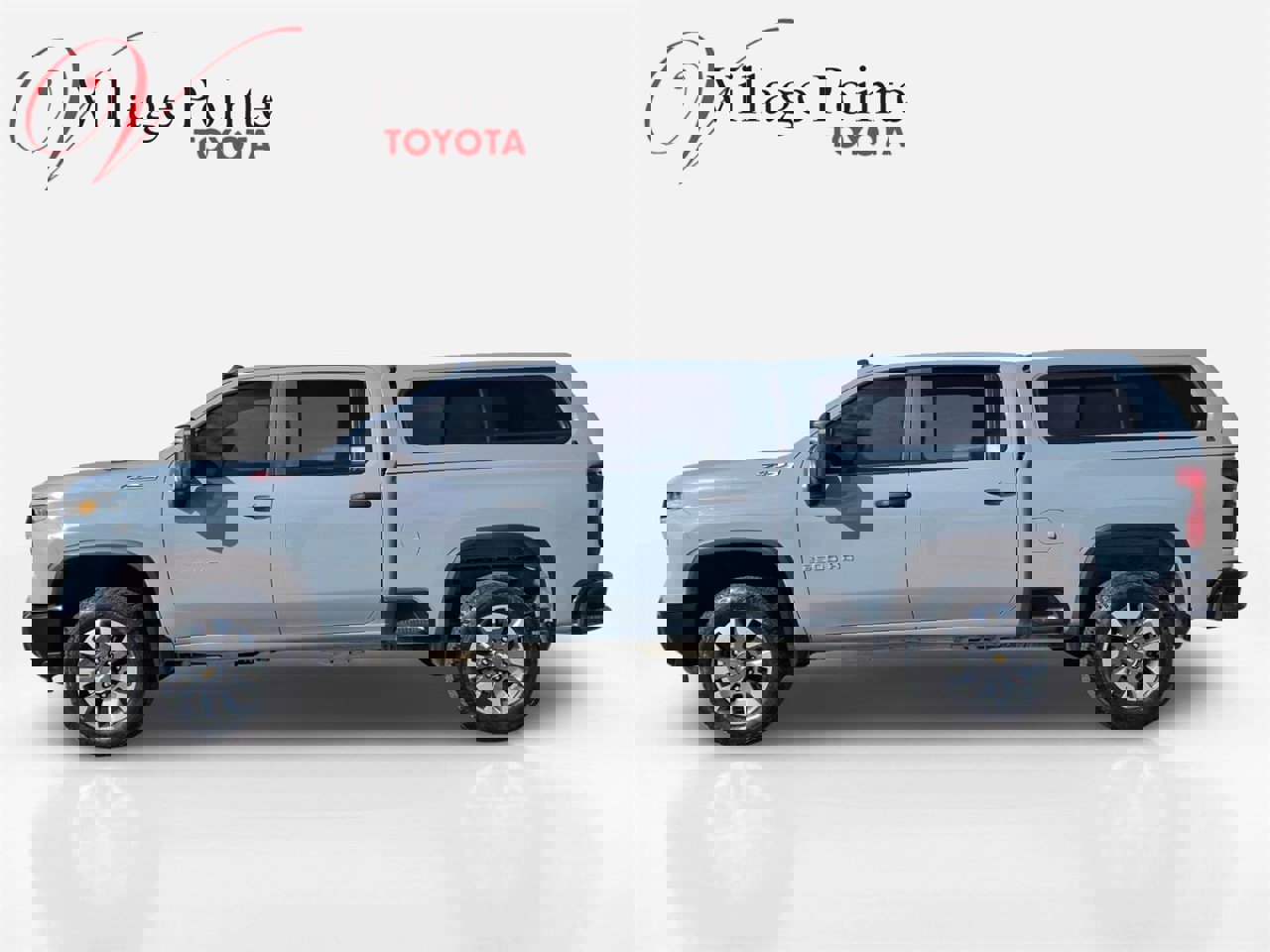 Used 2024 Chevrolet Silverado 2500 Custom w/ Custom Convenience Package image 2