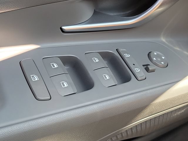 Used 2023 Hyundai Elantra SEL w/ Convenience Package FWD image 17