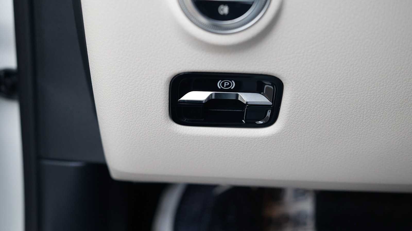 Used 2026 Mercedes-Benz C 300 4MATIC Sedan image 26