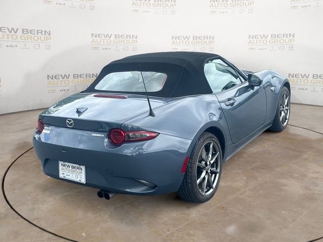 Used 2021 MAZDA MX-5 Miata Grand Touring RWD image 5