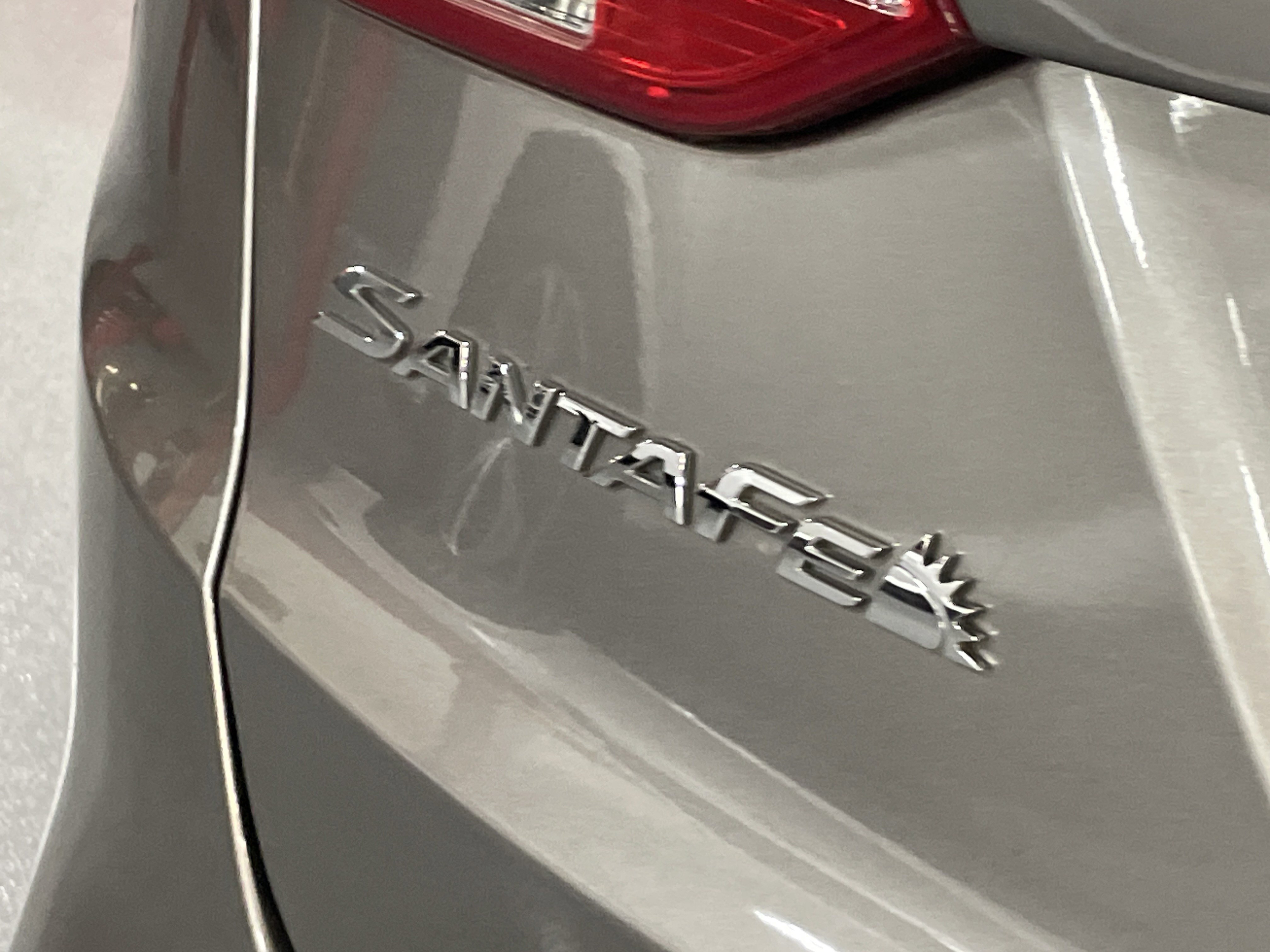 Used 2015 Hyundai Santa Fe Sport w/ Option Group 04 FWD image 8