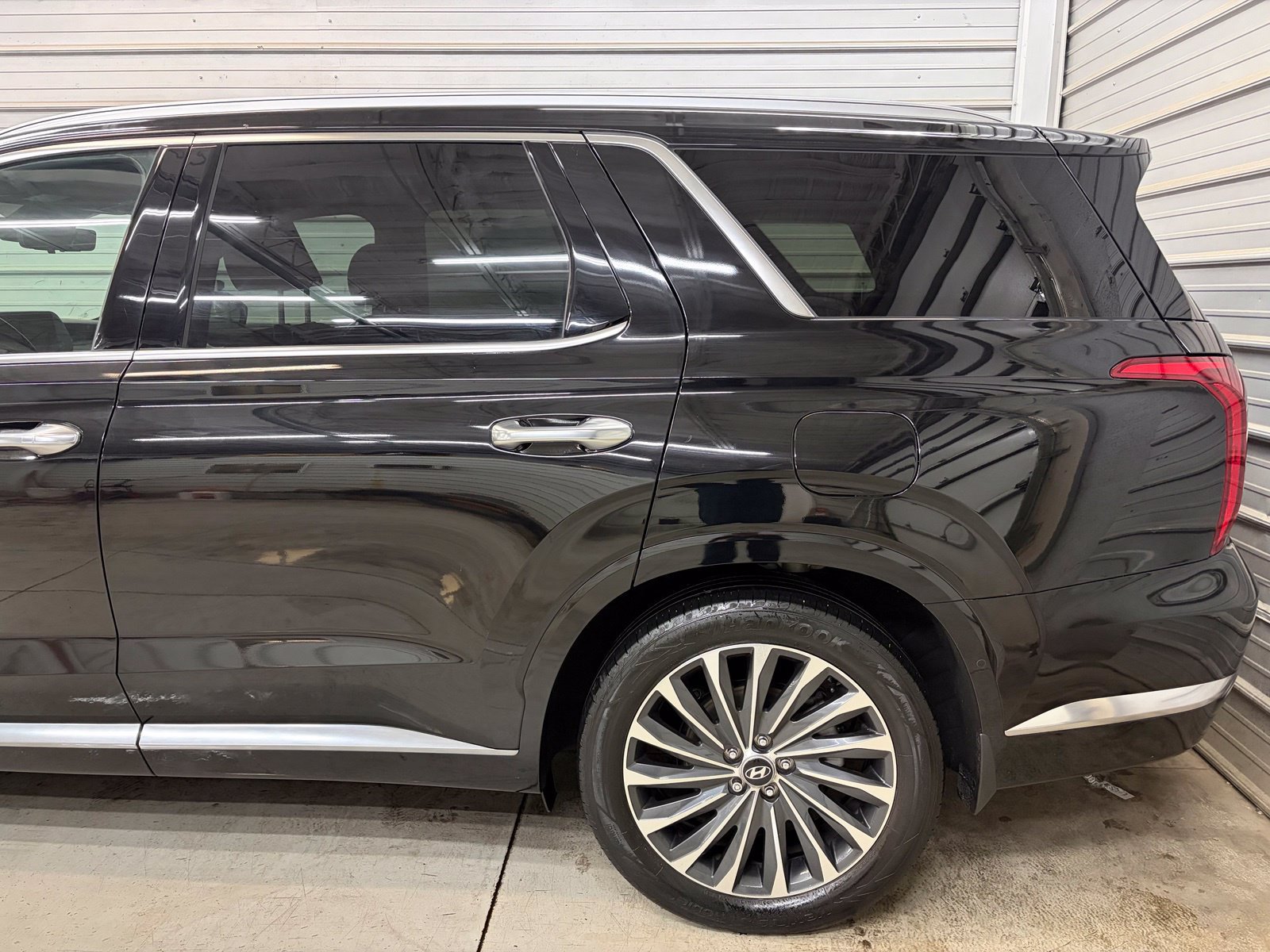 Used 2024 Hyundai Palisade Calligraphy AWD/4WD image 5