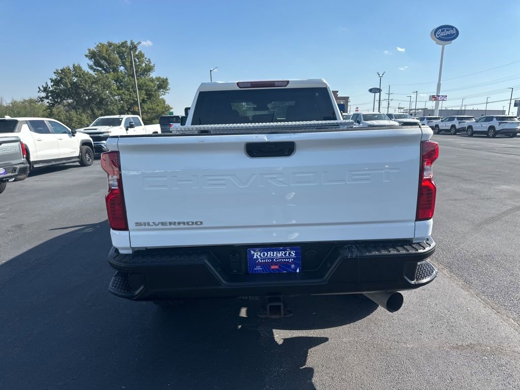 Used 2024 Chevrolet Silverado 3500 W/T image 9