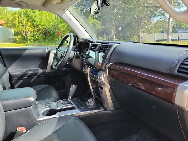 Used 2018 Toyota 4Runner Limited AWD/4WD image 34