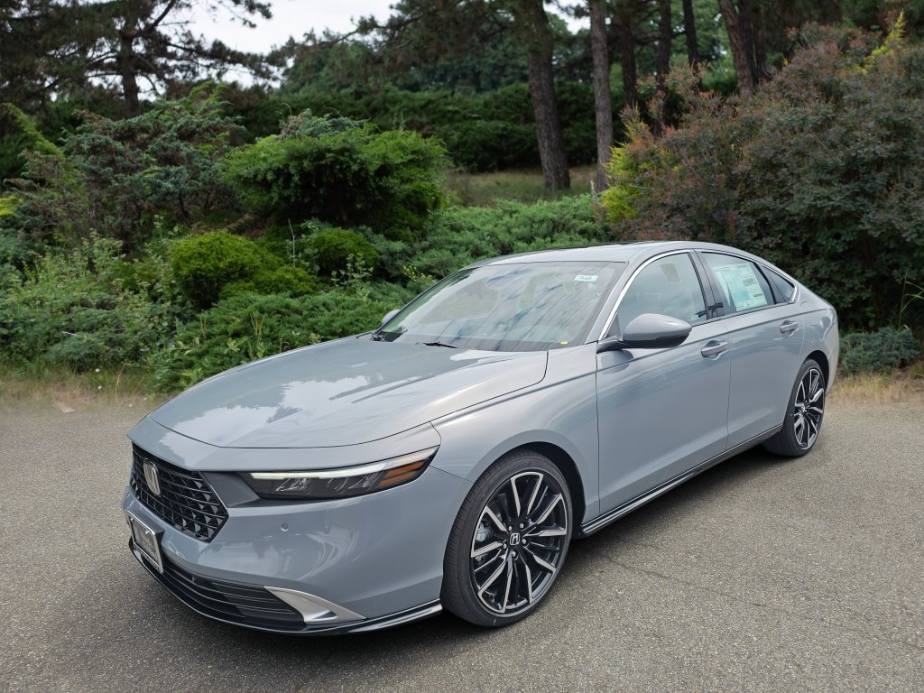 New 2026 Honda Accord Touring image 3