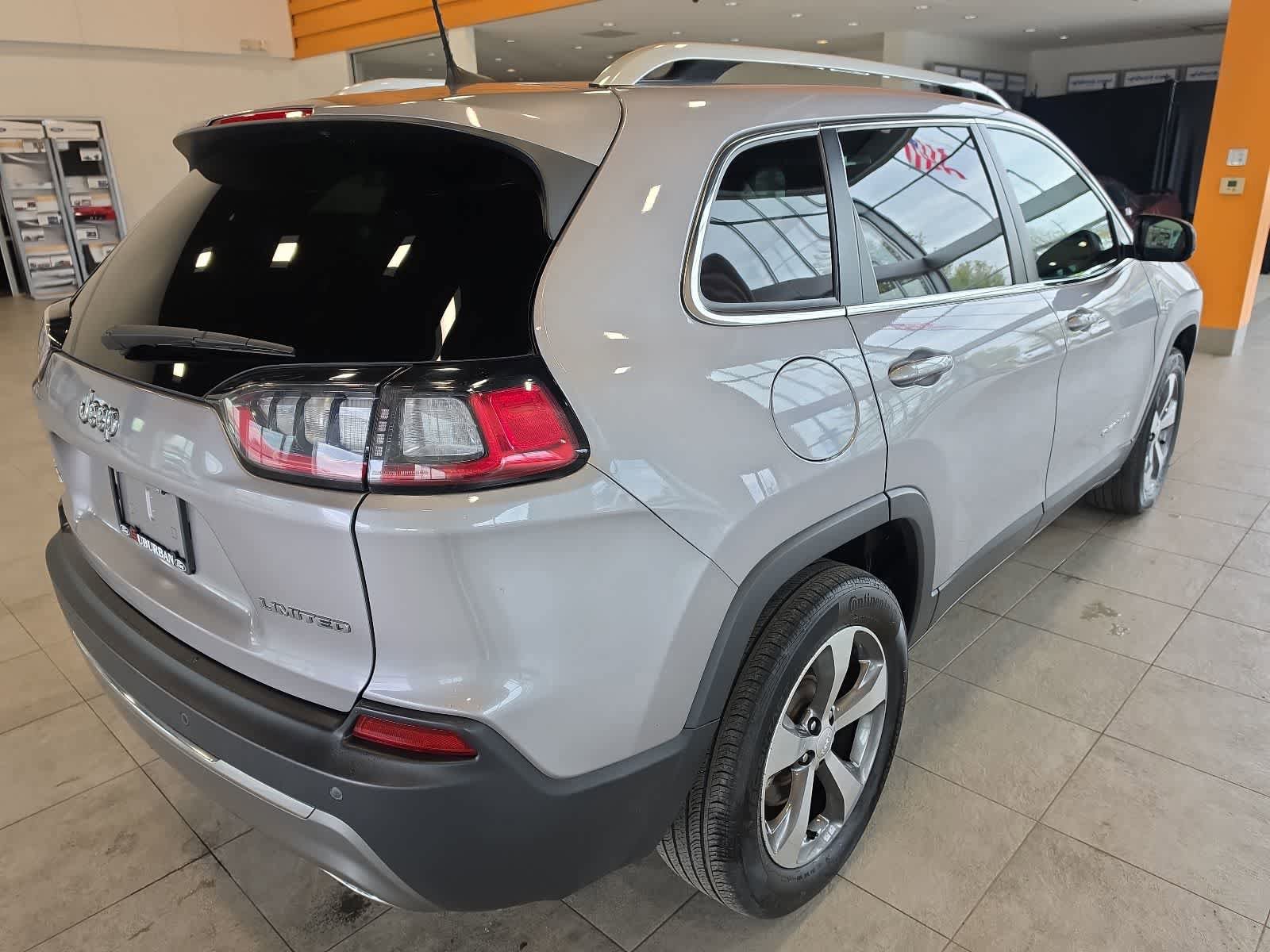 Used 2020 Jeep Cherokee Limited AWD/4WD image 7
