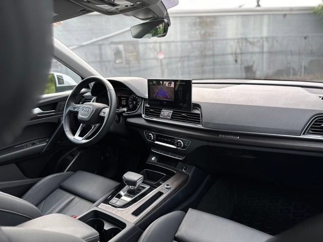 Certified 2024 Audi Q5 e Premium AWD/4WD image 19