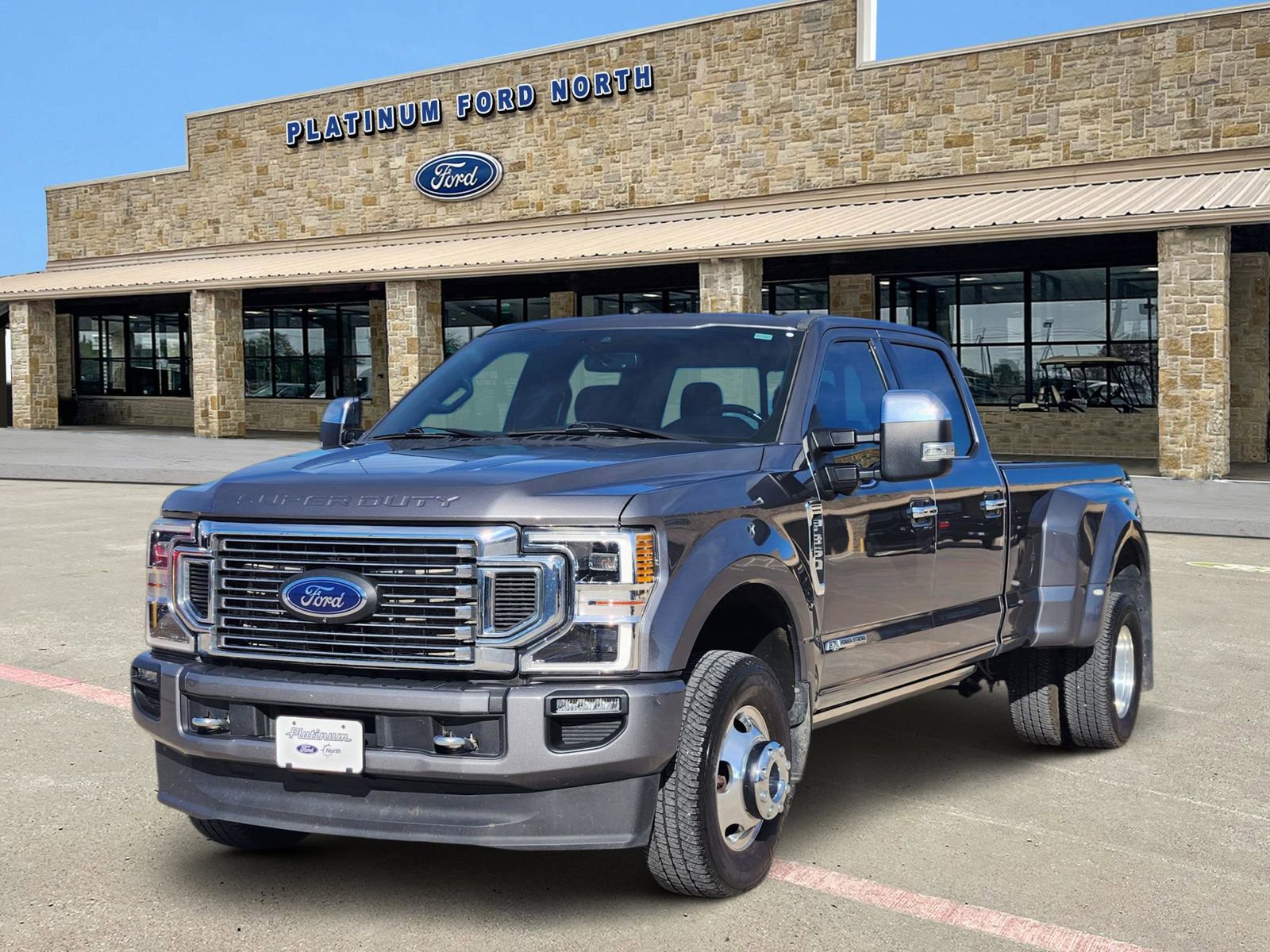 Used 2021 Ford F350 Platinum image 2