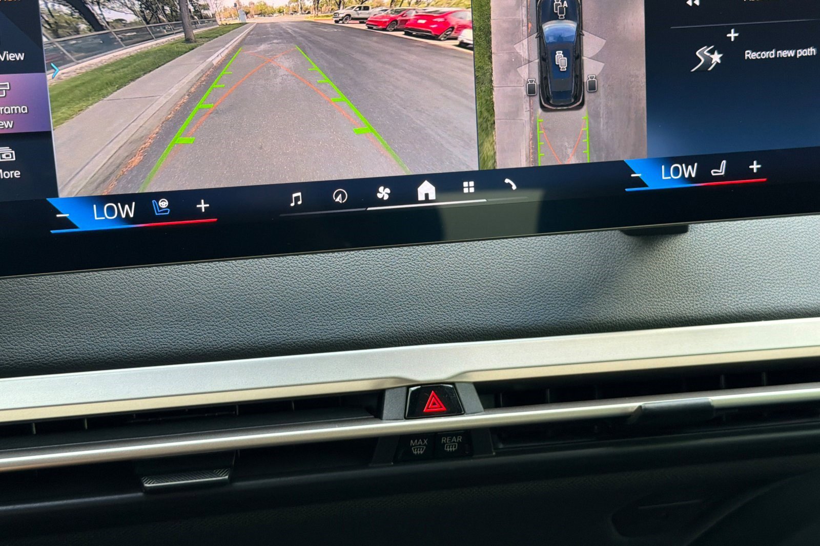 Certified 2024 BMW iX xDrive50 w/ Premium Package image 28