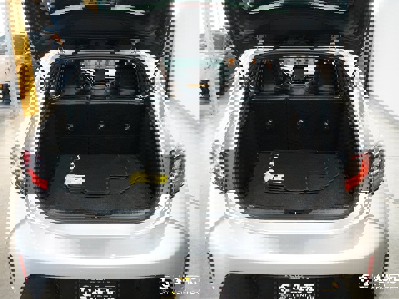 Used 2019 Toyota Corolla XSE FWD image 27