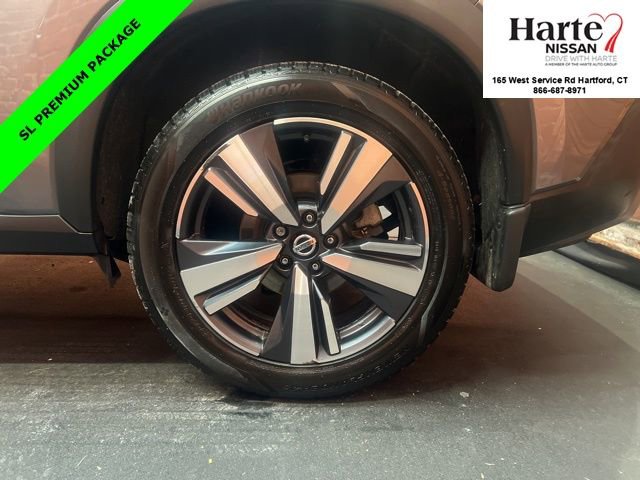 Used 2021 Nissan Rogue SL w/ Premium Package image 13