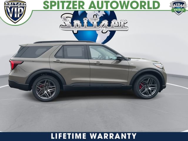 New 2026 Ford Explorer ST-Line w/ ST-Line Street Pack image 10
