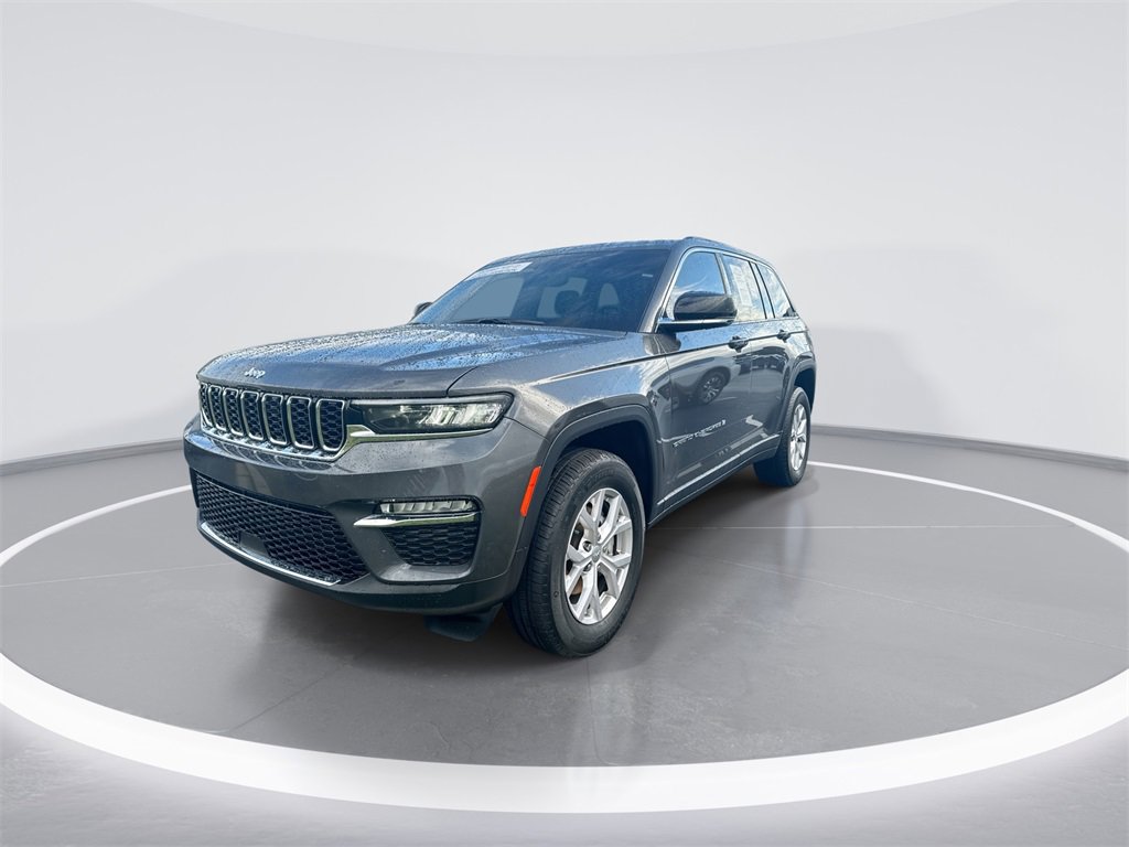 Used 2022 Jeep Grand Cherokee Limited image 4
