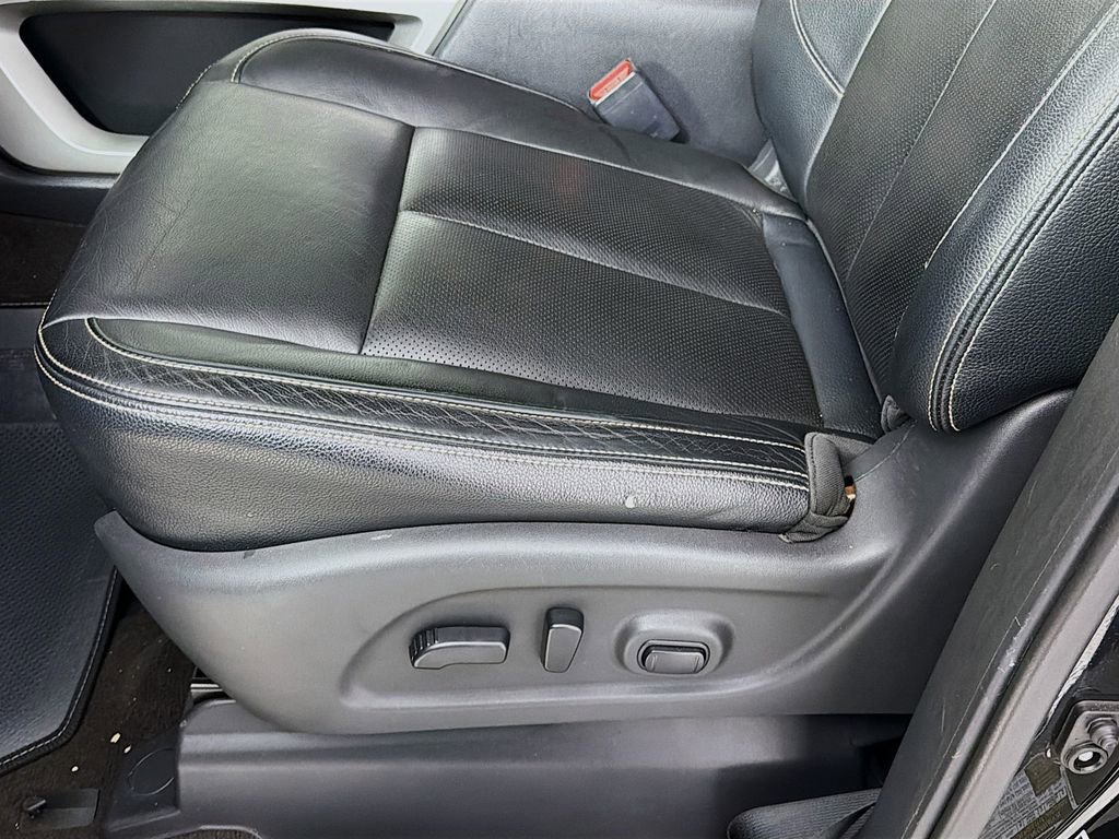 Used 2019 Nissan Titan PRO-4X w/ Pro-4x Convenience Package image 22