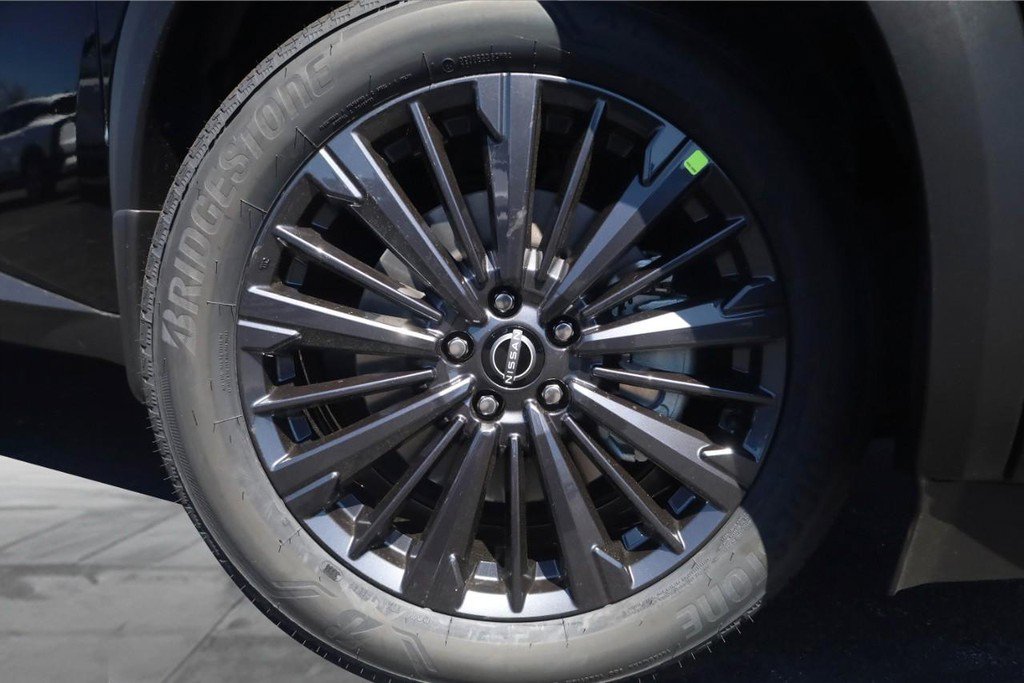 New 2026 Nissan Pathfinder SL image 3