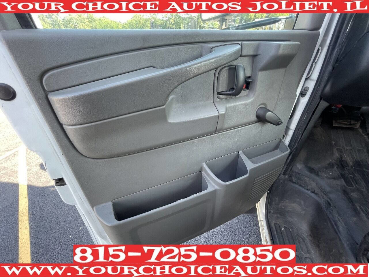 Used 2014 Chevrolet Express 4500 Extended w/ Shuttle Bus Package RWD image 18