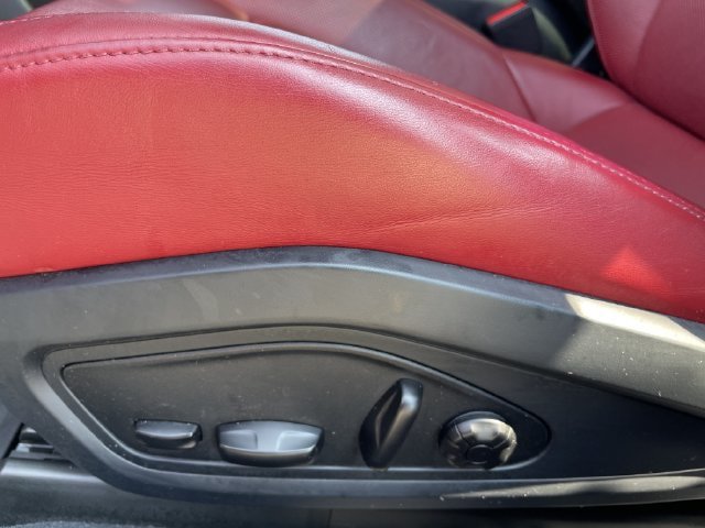Used 2021 Porsche Taycan 4S AWD/4WD image 23