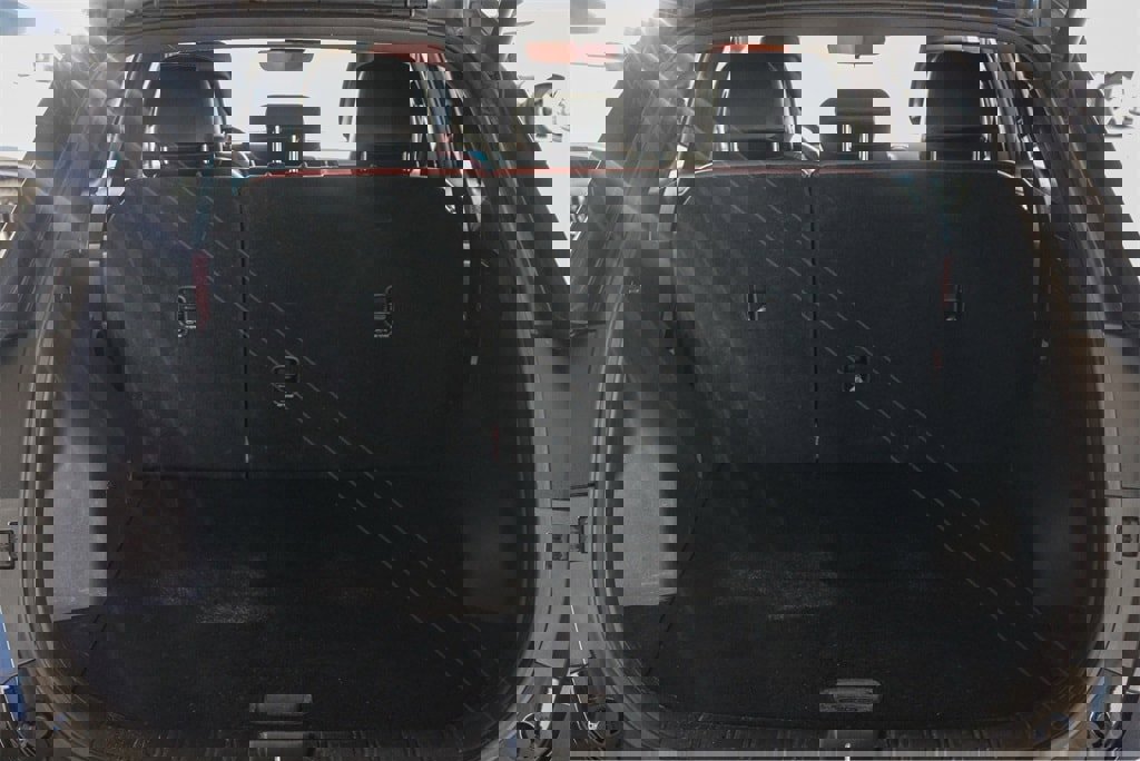 Used 2023 Kia Sportage SX image 31