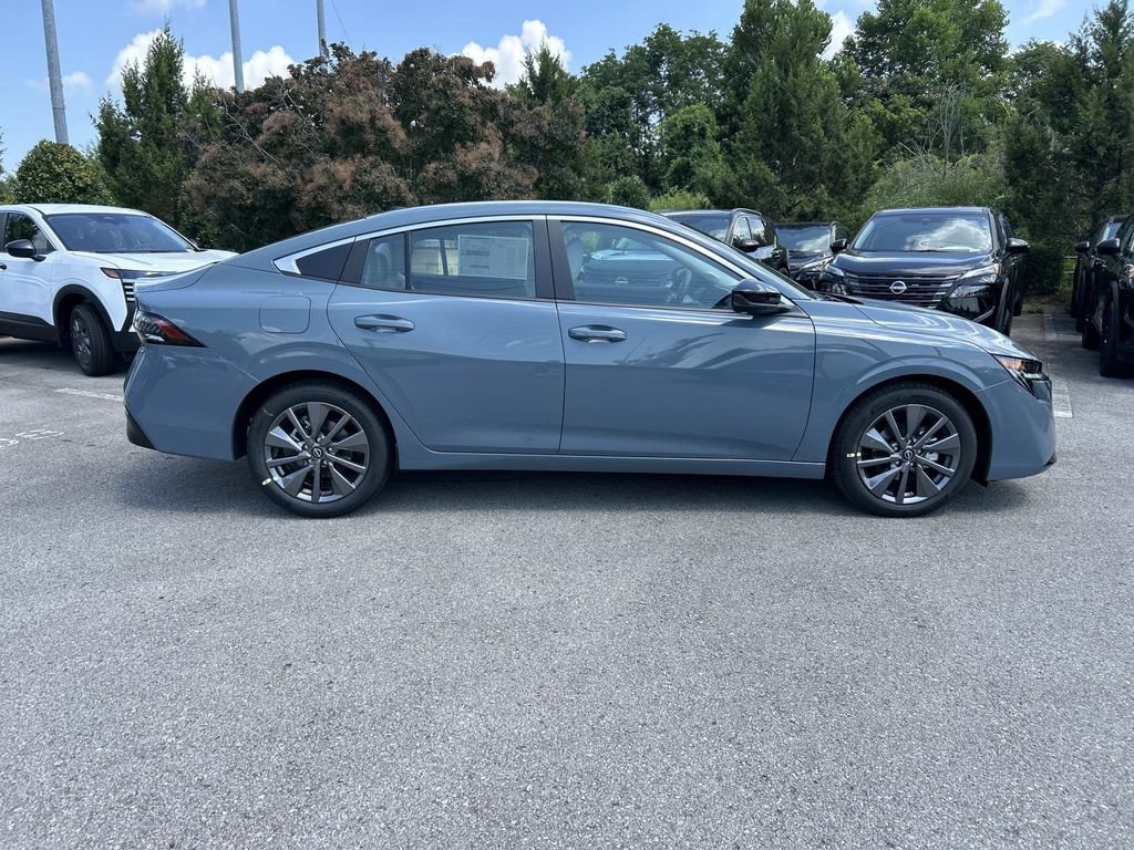 New 2026 Nissan Sentra SL w/ Floor Mat Package FWD image 8