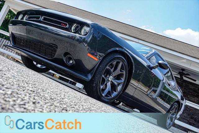 Used 2019 Dodge Challenger R/T RWD image 4