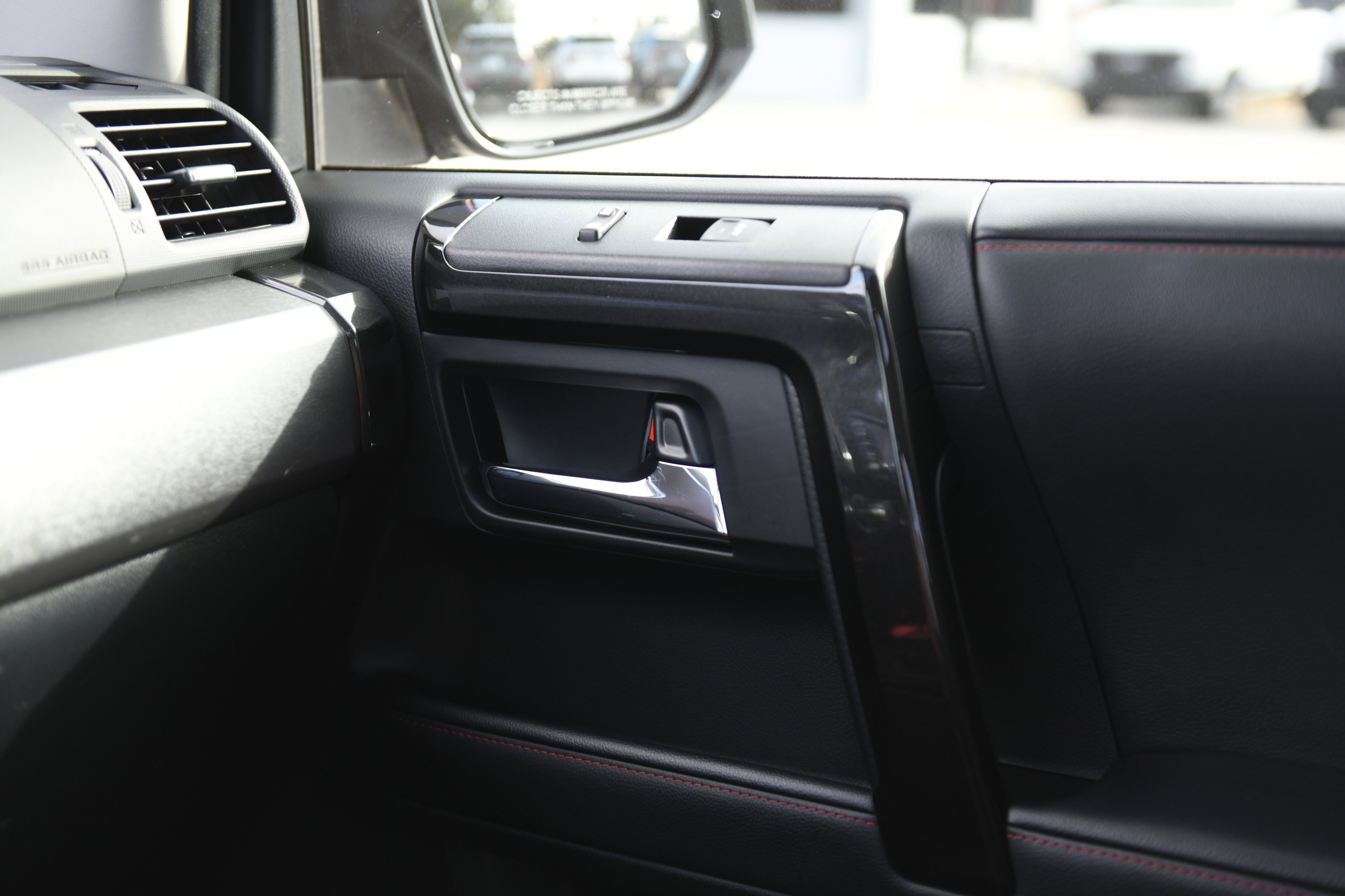 Used 2021 Toyota 4Runner Venture w/ Moonroof Package image 26