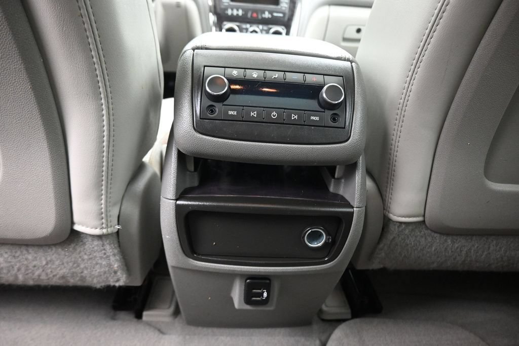 Used 2017 Buick Enclave Leather AWD/4WD image 38