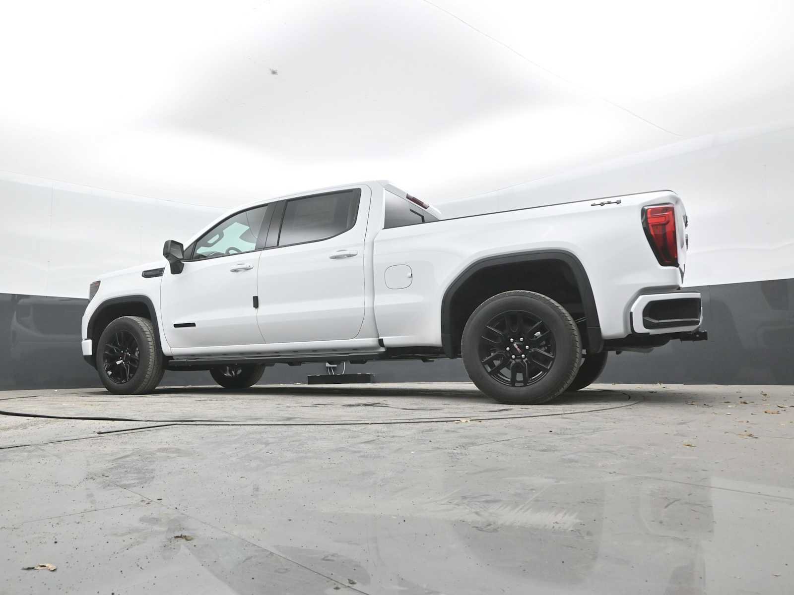 New 2026 GMC Sierra 1500 Elevation w/ Preferred Package AWD/4WD image 38