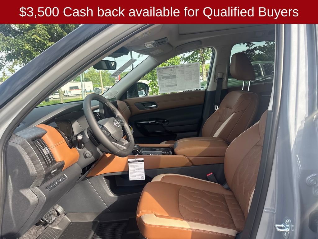 New 2026 Nissan Pathfinder Platinum AWD/4WD image 10