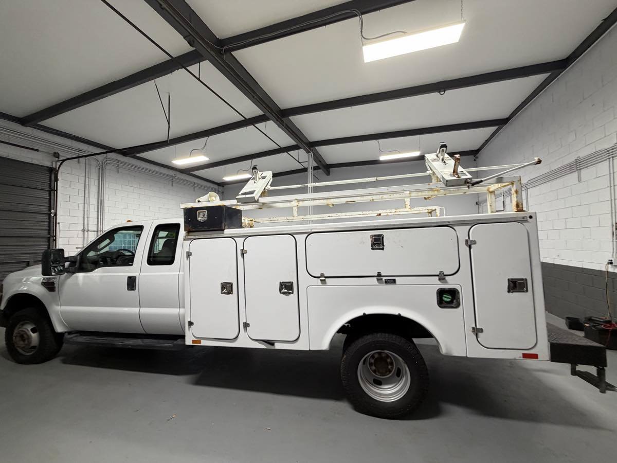 Used 2009 Ford F350 XL AWD/4WD image 5